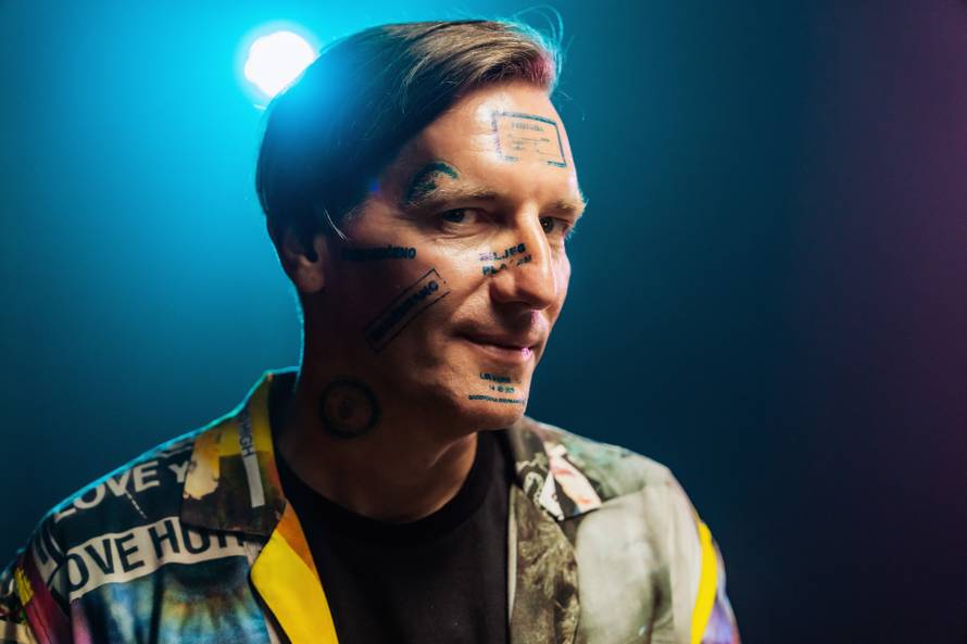 Šajeta napisao himnu žrtvama hrvatske birokracije: 'Sve je bolje od obilaženja šaltera'