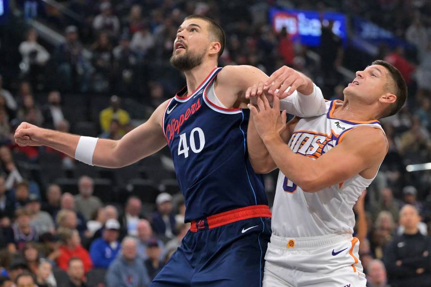 NBA: Phoenix Suns at Los Angeles Clippers