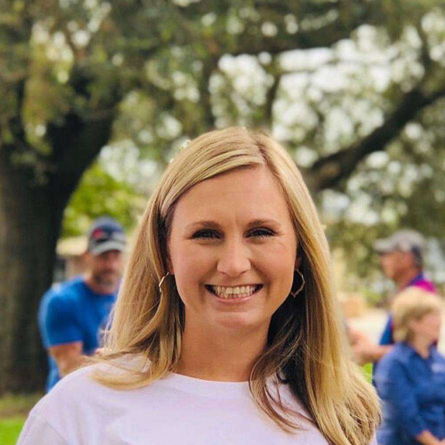 Procurili detalji iz privatnog života razvratne predatorice koja je silovala tinejdžera (16)