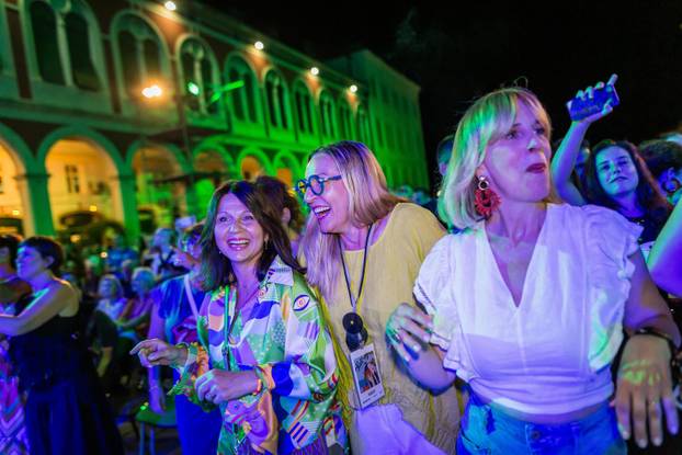 Split: Na drugoj večeri Splitskog Festivala nastupili su TBF i Jazz orkestar HRT-a