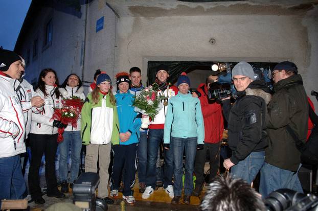 ARHIVA - 2009. Mrkopalj: Do?ek Jakova Faka, bron?anog biatlonca