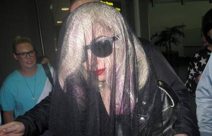Lady GaGi pozlilo je dok je pjevala hit 'Bad Romance'