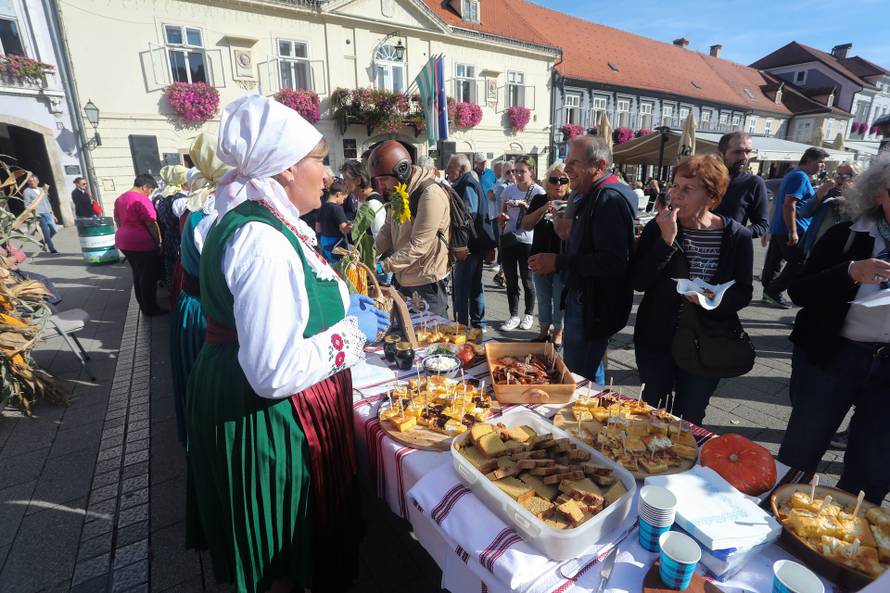 Dan kukuruznog kruha održan u Samoboru