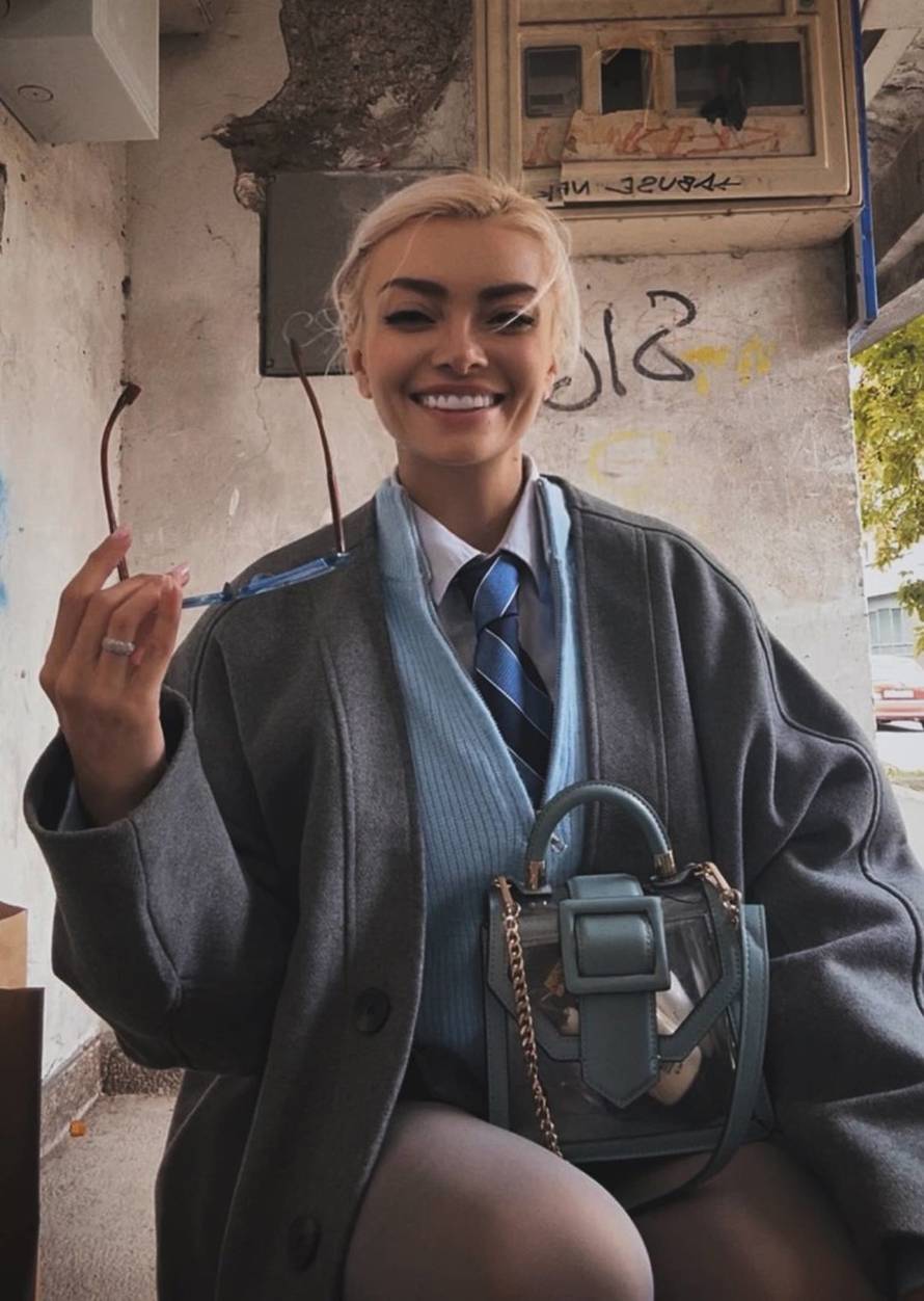 Ella Dvornik otkrila gdje radi