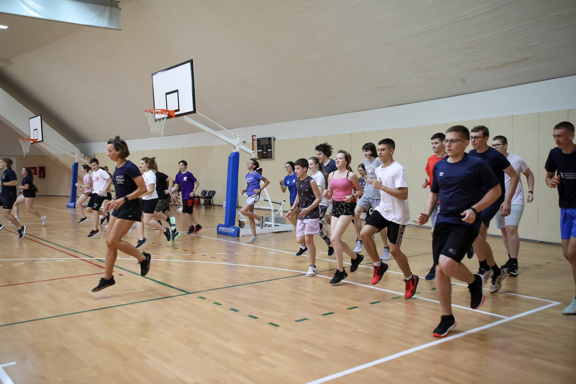 FOTO Djeca s oštećenjem sluha četiri dana trenirala na sportskom kampu u Zadru