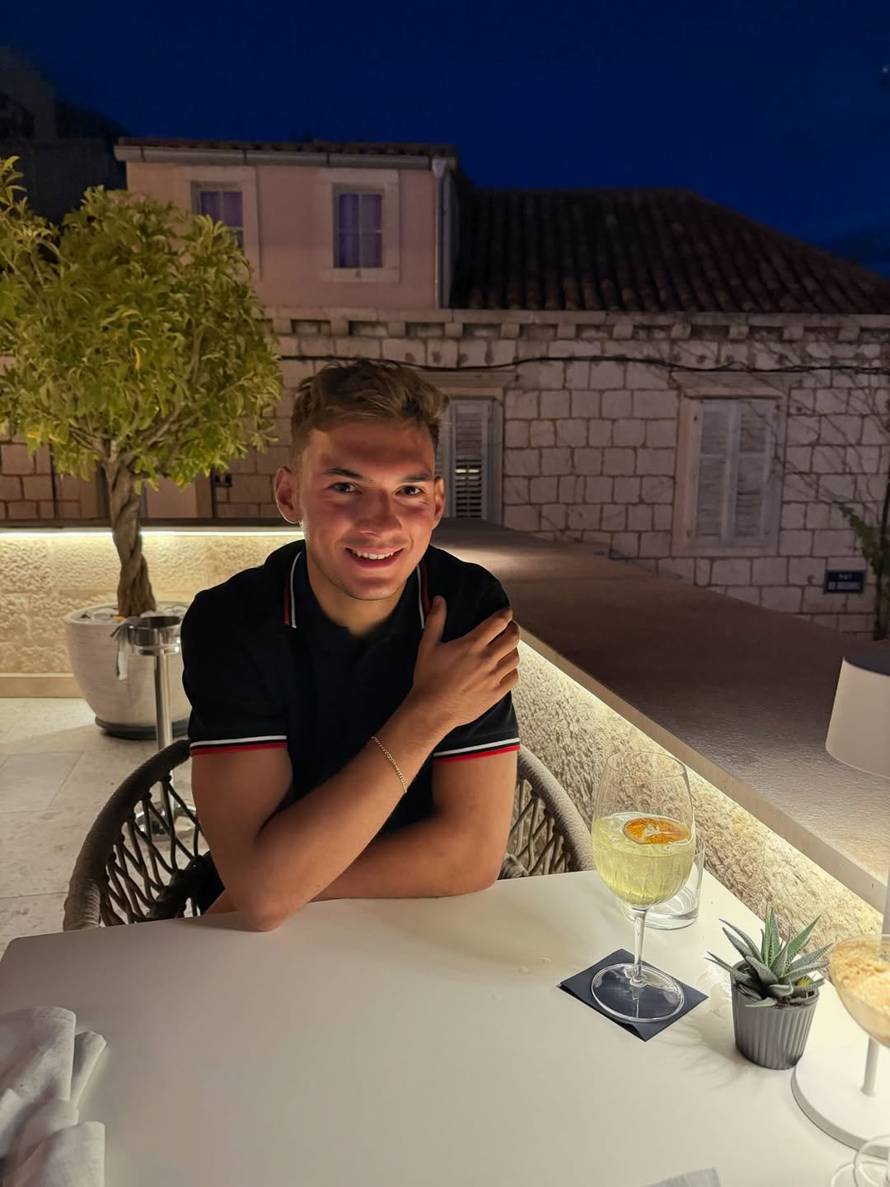 Andrej Kramarić pred potpisom novog dvogodišnjeg ugovora