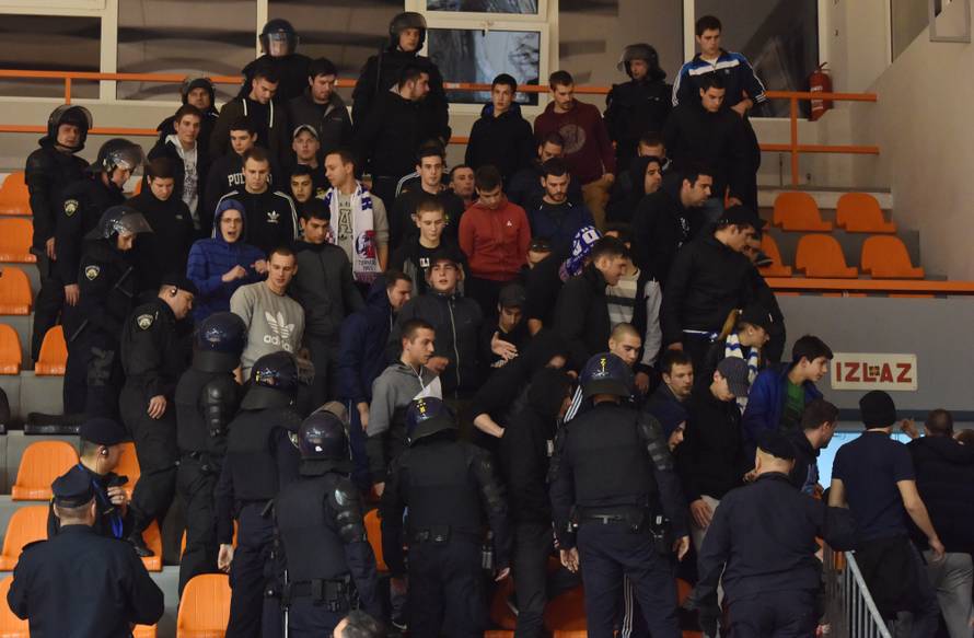 Tornado vrijeđao Musu, sudac ih do jednog potjerao s tribine