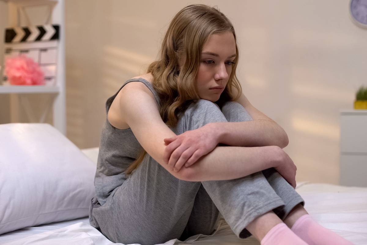 8 je znakova signal tinejdžerske depresije povezane s koronom