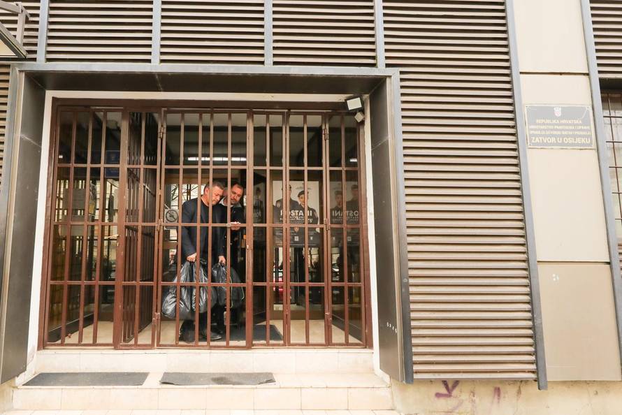 Osijek: Uhićeni HDZ-ov župan Damir Dekanić izašao iz pritvora