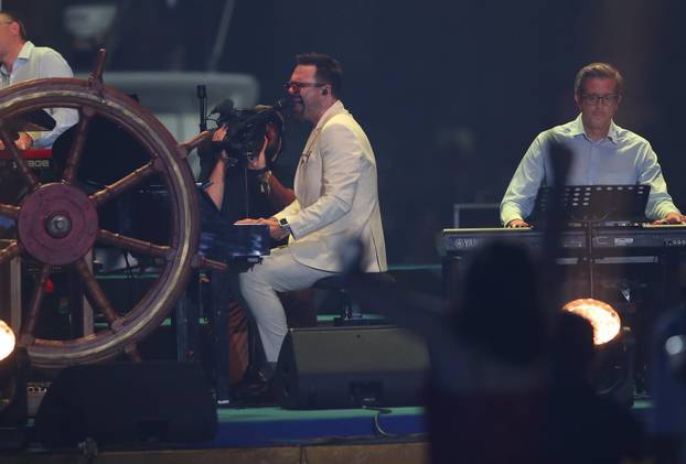 Vela Luka: Održan koncert "Trag u beskraju" posvećen Oliveru Dragojeviću