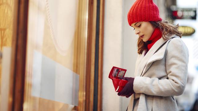 Woman spent all her money during Christmas shopping