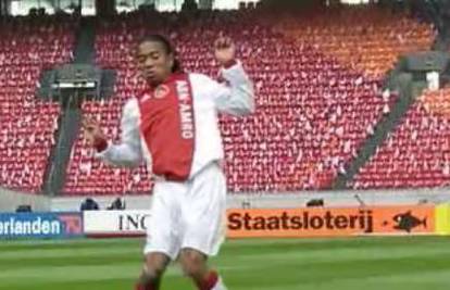 Navijači Ajaxa ismijavaju klub i igrače na YouTubeu