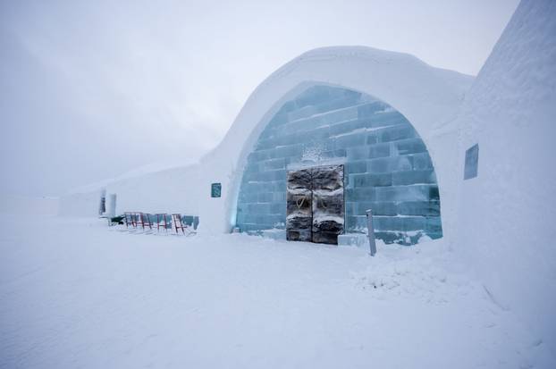 Ice hotel set to open all year round, Sweden - Nov 2015