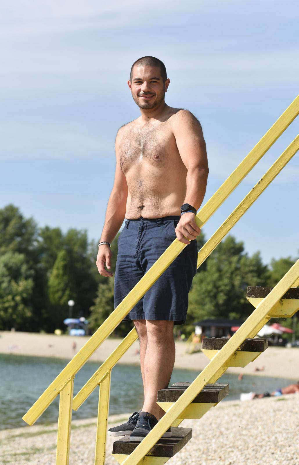 Šarmer Luka priznaje: 'Bilo me je sram ući u more bez majice'