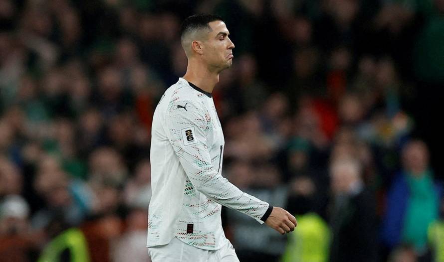 FILE PHOTO: World Cup - UEFA Qualifiers - Group F - Republic of Ireland v Portugal