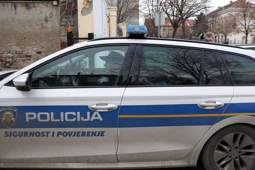 Osijek: Dovođenje gradonačelnika Nove Gradiške Vinka Grgića u prostorije USKOK-a