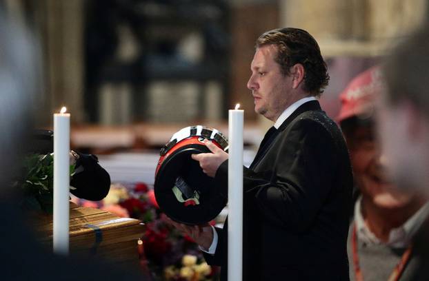 Funeral service for Austrian motor racing greatÂ Niki Lauda at St Stephen