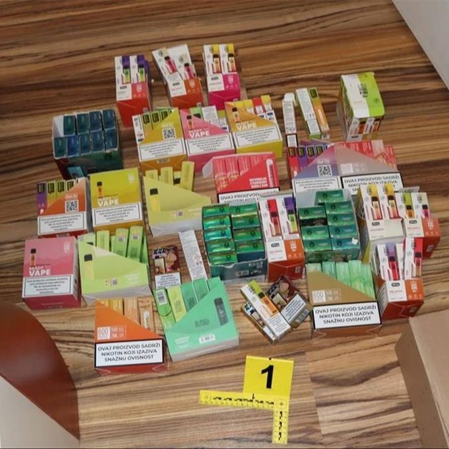 FOTO Pogledajte što je policija našla kod švercera u Kistanjama