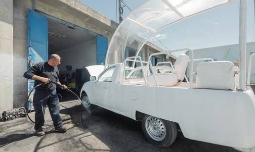 Posljednja gesta pape Franje: Evo kome je ostavio papamobil