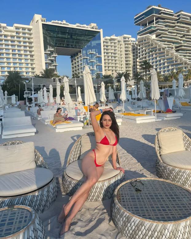 Doktoricu Smiljanu gledamo u 'Gospodinu Savršenom': Osim u kuti, voli pozirati u bikiniju