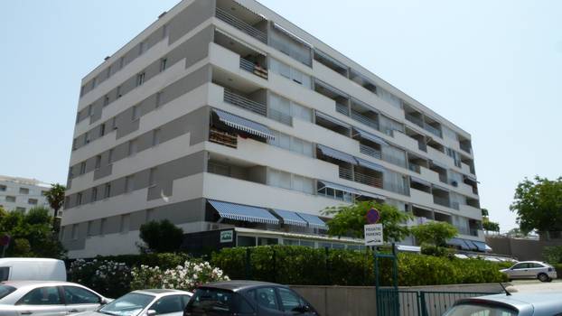 Split: Zgrade na Žnjanu u kojima Thompson ima kafi? i stan