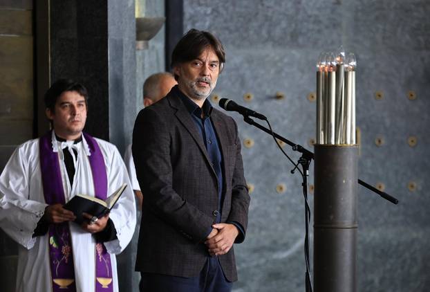 Zagreb: Posljedni ispraćaj novinara Roberta Valdeca 