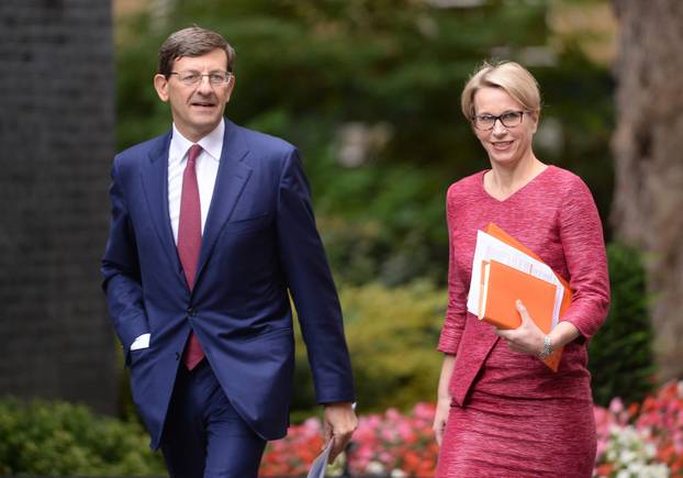 London: Theresea May  dolazi na sastanak  Poslovnog savjetodavnog vije?a