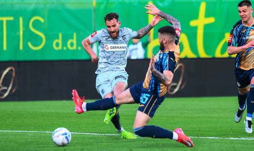 U Pulu putuju nagrade za igrača i trenera mjeseca. Nevistić ima najbolju obranu, a Karačić gol