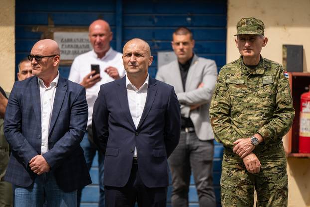 Velika Gorica: Ivan Anušić i Tihomir Kundid obišli pripadnike pjesackih postroja Hrvatske vojske