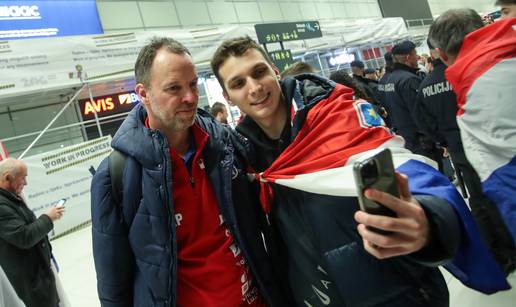 Sigurdsson na do&ccaron;eku priznao: 'On je za mene najbolji igra&ccaron;'