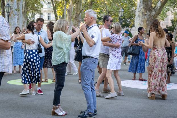 Zagreb: Tango na zrinjevackom plesnjaku