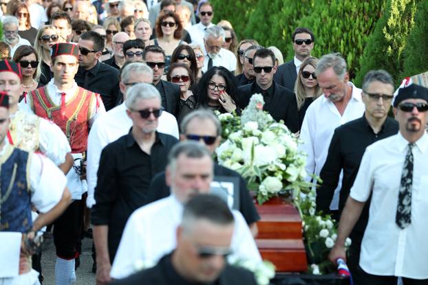 FOTO Ovako se Split oprostio od svog Olivera prije osam godina