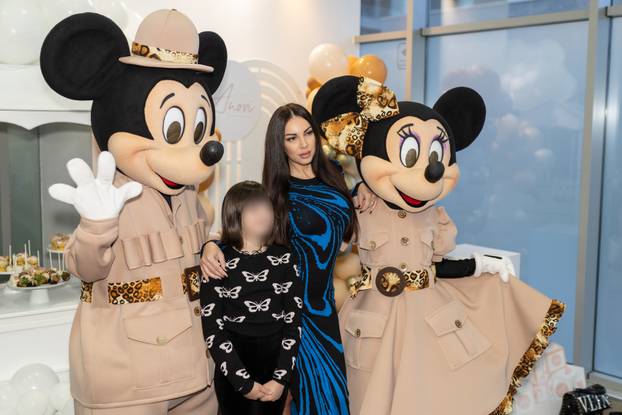 FOTO Otvorenje igraonice za djecu nisu propustili Marko i Iris Livaja, a stigla je i Žanamari...