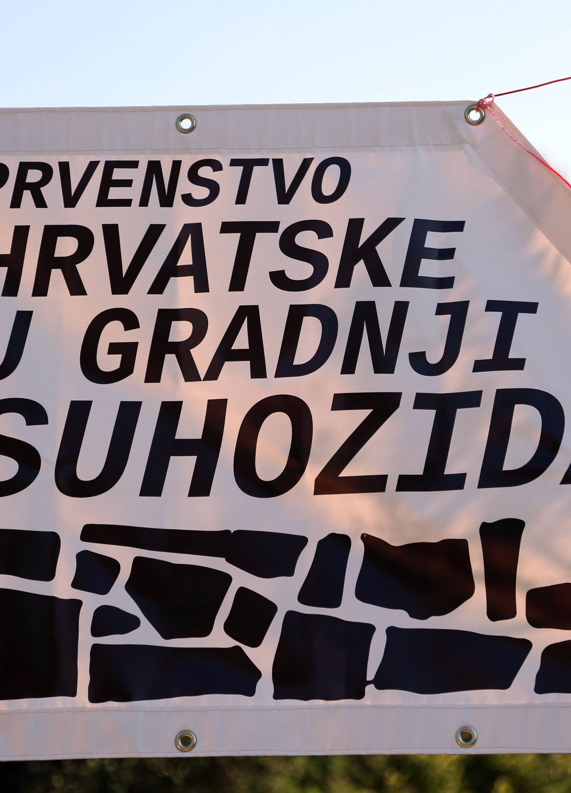 Murter: OdrÅ¾ano 2. Prvenstvo Hrvatske u gradnji suhozida