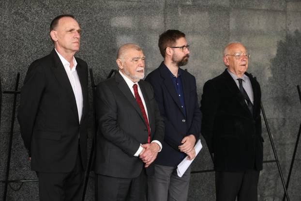 Zagreb: Posljednji ispraćaj redatelja Veljka Bulajića