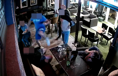VIDEO Širi se snimka brutalnog premlaćivanja muškaraca u kafiću u Zagrebu. Nosi i palicu
