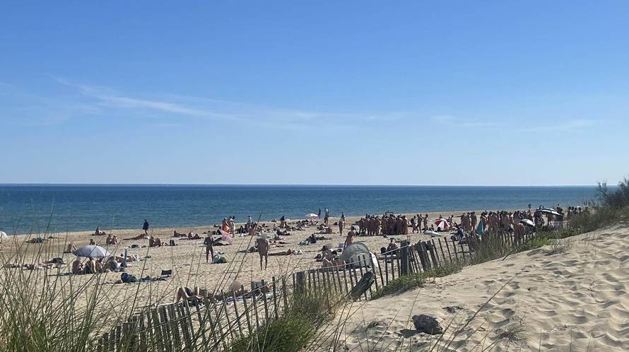Swingers replace naturists at "world's biggest nudist village"