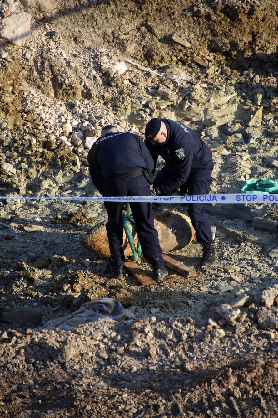 Pula: Iz samog centra Pazina uklonjena zaostala bomba iz Drugog svjetskog rata
