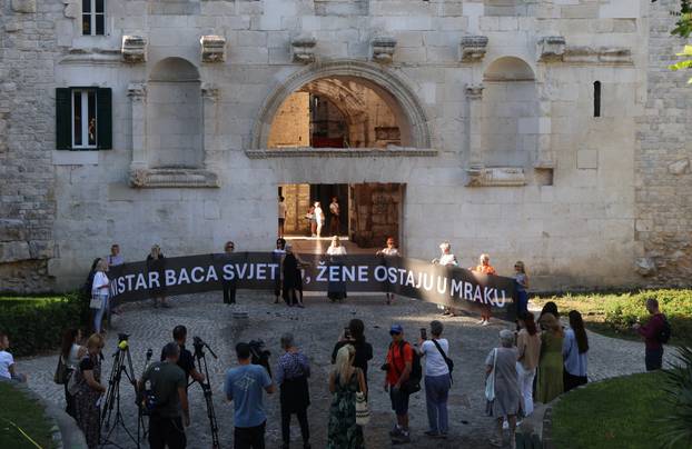 Split: Odr&zcaron;ana akcija "Dok ministar baca svjetlo, &zcaron;ene ostaju u mraku"