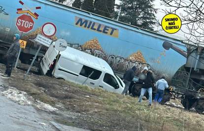 Zagreb: Sudar teretnog vlaka i kombija punog stranih radnika