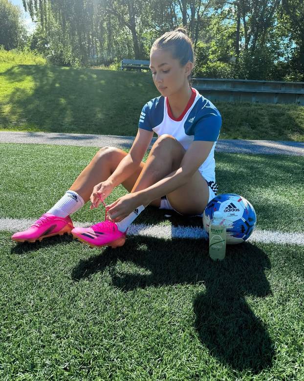 FOTO Šveđanka napravila vrući ljetni transfer. Alice spremna za avanturu na obali Mediterana