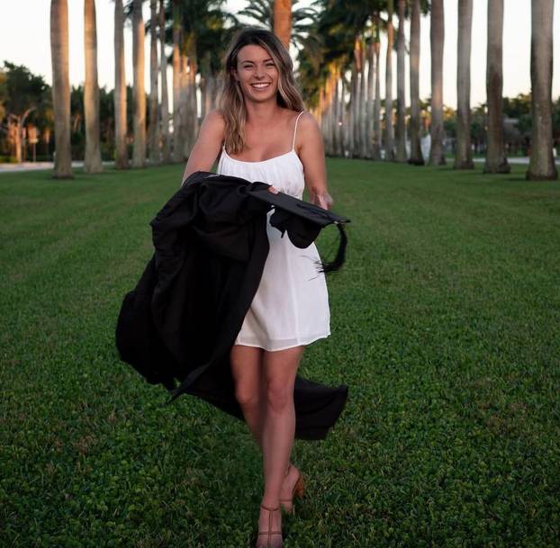 FOTO Zovu je najzgodnijom i najhrabrijom znanstvenicom: 'Ne bojim se krokodila ni zmija'