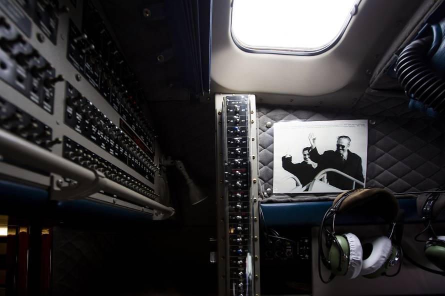 Red Bull u Mostaru organizirao obilazak zrakoplova Douglas koji je koristio Josip Broz Tito