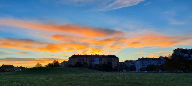 Zagreb: Spektakulrano jesensko svitanje na istoku grada