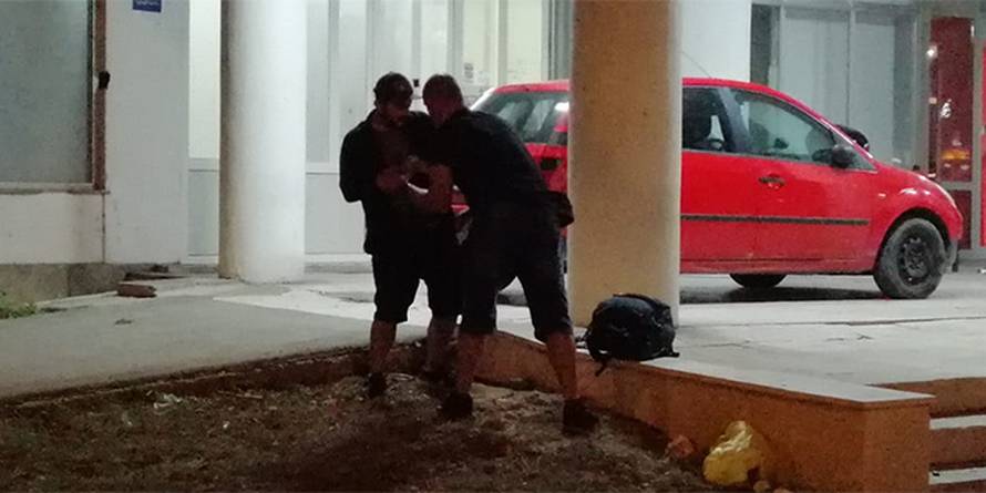 Video s ulica Splita: Policajac u civilu pretresao je 'partijanera'
