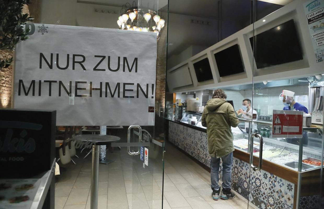 Lockdown za sve necijepljene iznad 12 godina, austrijski kancelar objavit će detalje