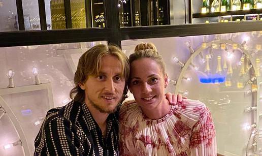 Modrić čestitao supruzi Vanji rođendan: Uvijek ti čuvam leđa!