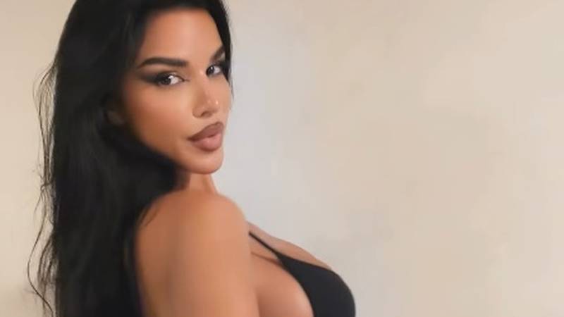 FOTO Knoll Doll se skinula u badić pa najavila novu pjesmu