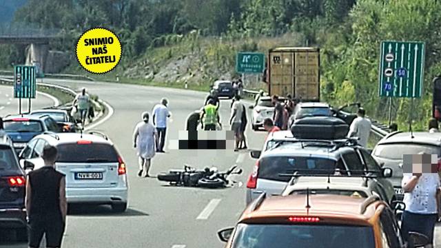 VIDEO Kod Učke jedan poginuo, Na A6 motorist ležao na cesti: 'Vozači su izašli i pomogli mu'