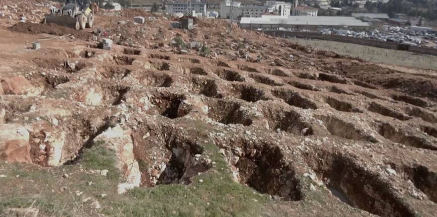 Tužan prizor praznih grobova za poginule u potresu u Gaziantepu u Turskoj